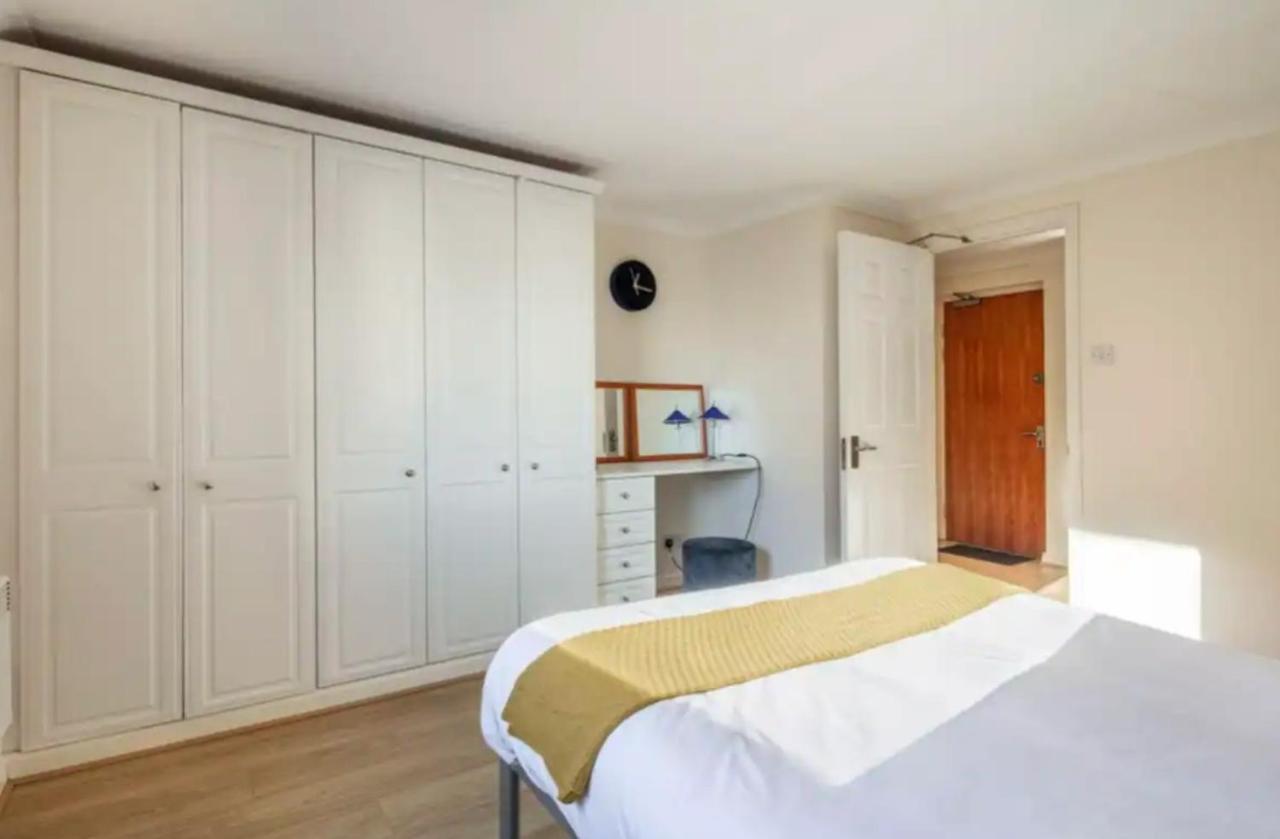 1 Bedroom Flat With Free Parking Londres Exterior foto
