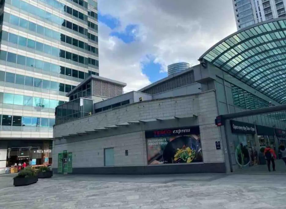 1 Bedroom Flat With Free Parking Londres Exterior foto